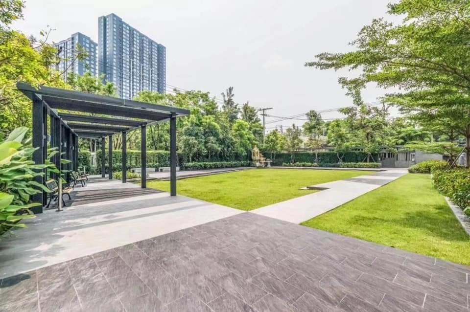 Condo In Bangkok With Swimming Pool Near Malls And Train Εξωτερικό φωτογραφία