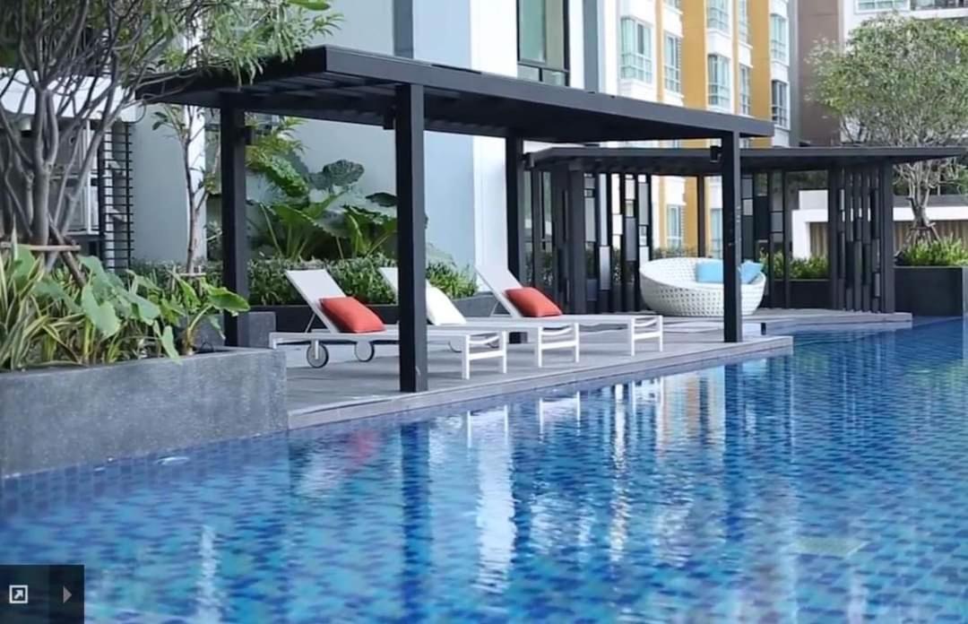 Condo In Bangkok With Swimming Pool Near Malls And Train Εξωτερικό φωτογραφία