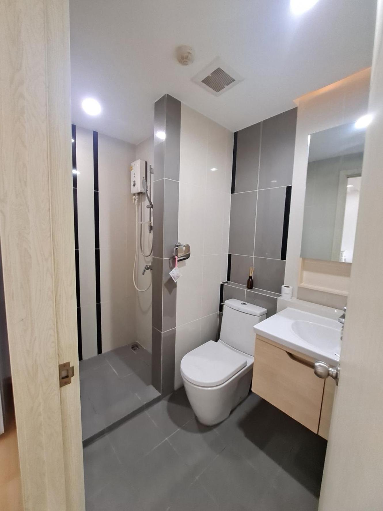 Condo In Bangkok With Swimming Pool Near Malls And Train Εξωτερικό φωτογραφία